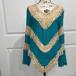 NWOT Umgee USA Crochet stunning Top